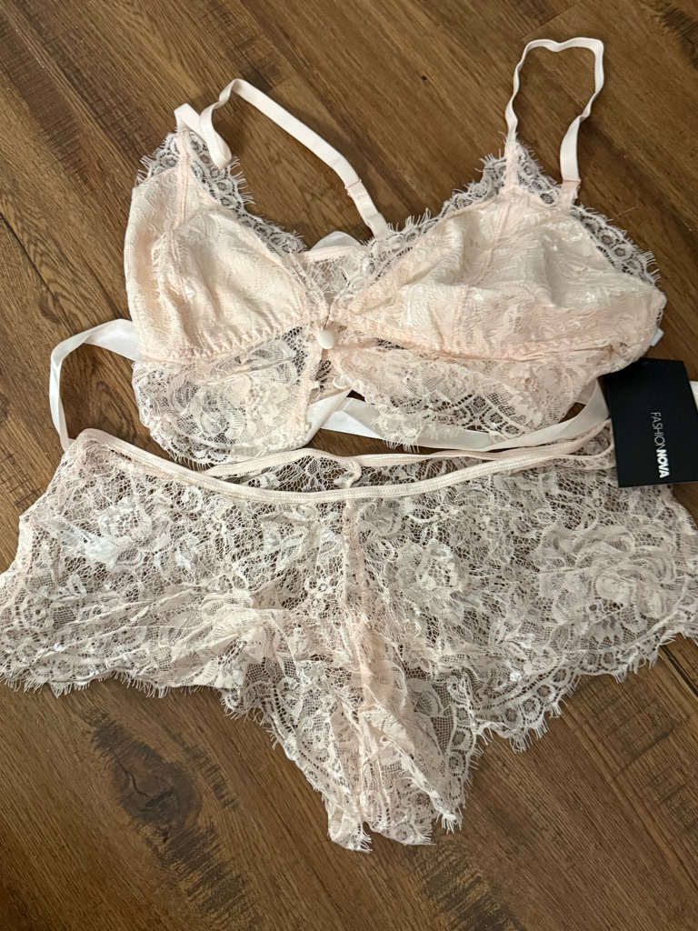 Fashion Nova Lace Bralette & Lace Shorts Set In Light Blush Pink